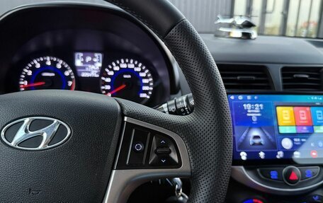 Hyundai Solaris II рестайлинг, 2015 год, 990 000 рублей, 21 фотография