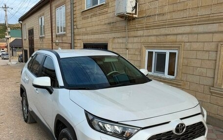 Toyota RAV4, 2021 год, 3 250 000 рублей, 1 фотография