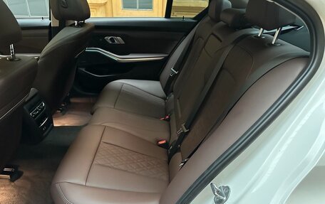 BMW 3 серия, 2023 год, 3 180 000 рублей, 12 фотография