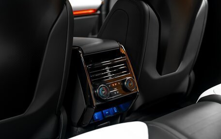 Land Rover Range Rover Sport, 2025 год, 29 900 000 рублей, 15 фотография