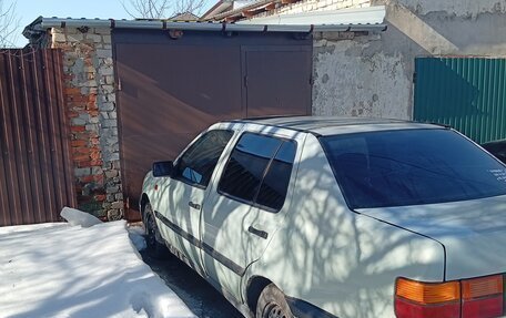 Volkswagen Vento, 1994 год, 95 000 рублей, 5 фотография