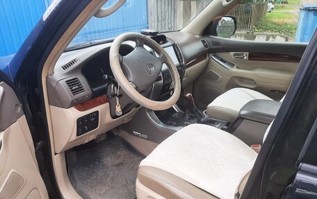 Toyota Land Cruiser Prado 120 рестайлинг, 2005 год, 2 200 000 рублей, 5 фотография