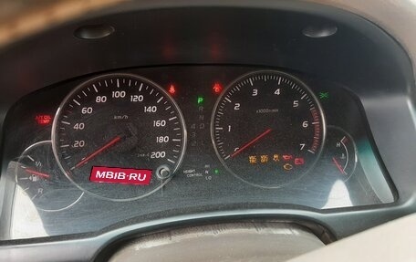 Toyota Land Cruiser Prado 120 рестайлинг, 2005 год, 2 200 000 рублей, 13 фотография