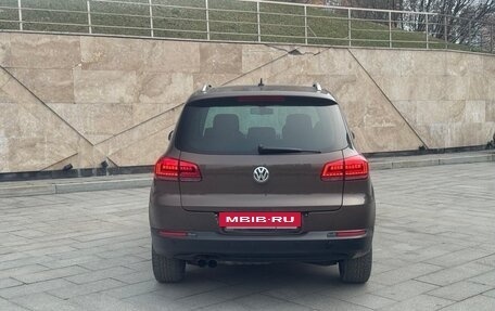 Volkswagen Tiguan I, 2015 год, 1 950 000 рублей, 4 фотография
