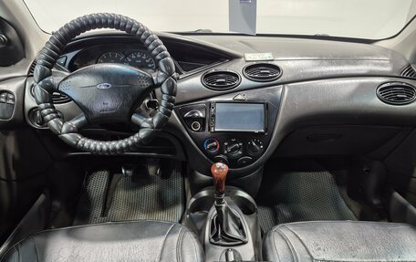 Ford Focus IV, 2001 год, 260 000 рублей, 12 фотография
