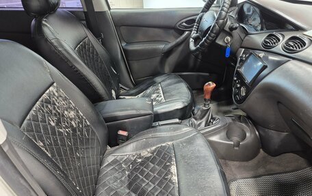Ford Focus IV, 2001 год, 260 000 рублей, 13 фотография