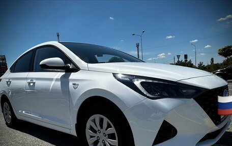 Hyundai Solaris II рестайлинг, 2021 год, 1 750 000 рублей, 8 фотография