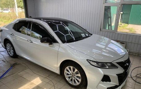 Toyota Camry, 2019 год, 2 750 000 рублей, 2 фотография