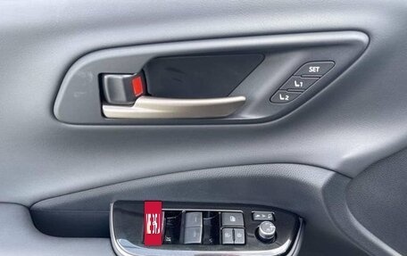 Toyota Crown, 2026 год, 8 800 013 рублей, 6 фотография