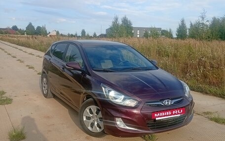 Hyundai Solaris II рестайлинг, 2011 год, 729 000 рублей, 2 фотография