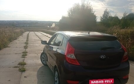 Hyundai Solaris II рестайлинг, 2011 год, 729 000 рублей, 5 фотография