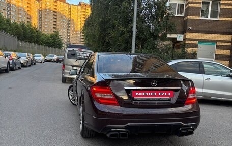 Mercedes-Benz C-Класс, 2011 год, 1 700 000 рублей, 2 фотография