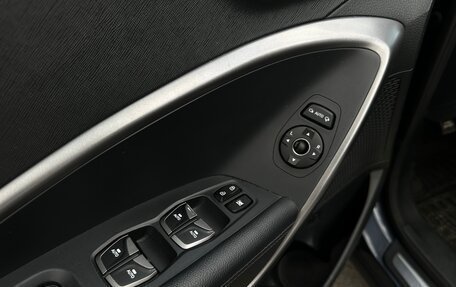 Hyundai Santa Fe III рестайлинг, 2015 год, 1 800 000 рублей, 15 фотография