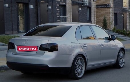 Volkswagen Jetta VI, 2010 год, 800 000 рублей, 4 фотография