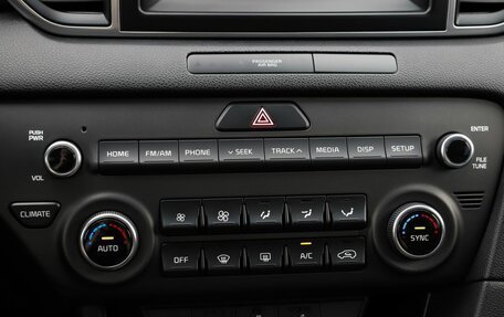 KIA Sportage IV рестайлинг, 2018 год, 2 369 000 рублей, 16 фотография