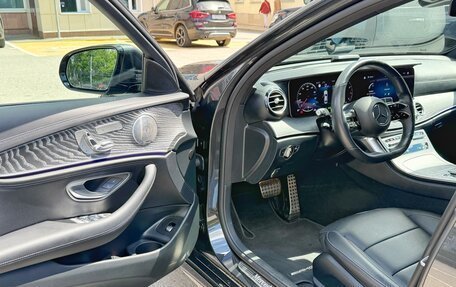 Mercedes-Benz E-Класс, 2022 год, 5 500 000 рублей, 7 фотография
