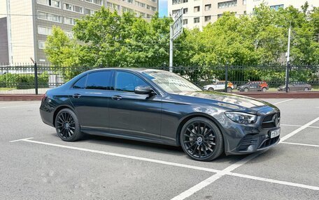 Mercedes-Benz E-Класс, 2022 год, 5 500 000 рублей, 4 фотография