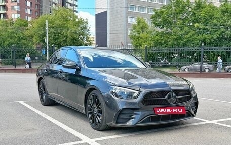 Mercedes-Benz E-Класс, 2022 год, 5 500 000 рублей, 3 фотография