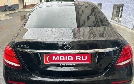 Mercedes-Benz E-Класс, 2019 год, 1 850 000 рублей, 4 фотография