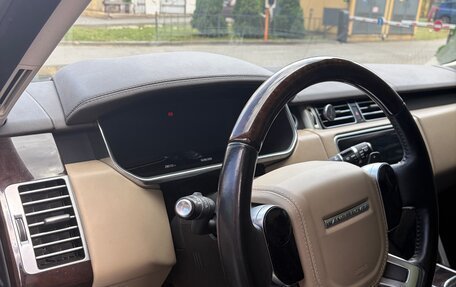 Land Rover Range Rover IV рестайлинг, 2018 год, 5 300 000 рублей, 4 фотография