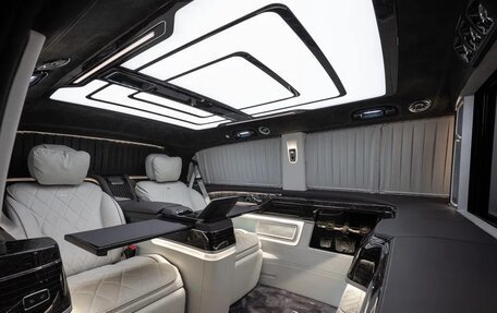 Mercedes-Benz V-Класс, 2026 год, 57 000 000 рублей, 4 фотография