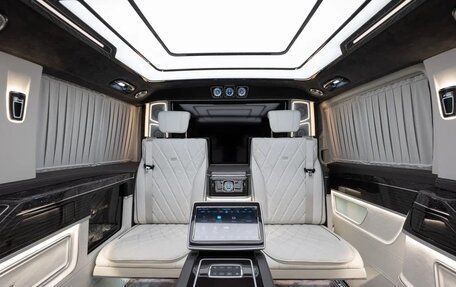 Mercedes-Benz V-Класс, 2026 год, 57 000 000 рублей, 2 фотография