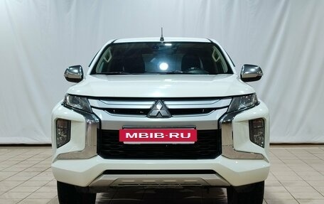 Mitsubishi L200 IV рестайлинг, 2019 год, 2 250 000 рублей, 2 фотография
