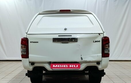 Mitsubishi L200 IV рестайлинг, 2019 год, 2 250 000 рублей, 6 фотография