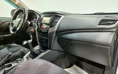 Mitsubishi L200 IV рестайлинг, 2019 год, 2 250 000 рублей, 13 фотография