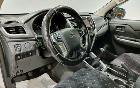 Mitsubishi L200 IV рестайлинг, 2019 год, 2 250 000 рублей, 16 фотография