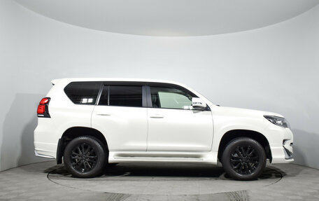 Toyota Land Cruiser Prado 150 рестайлинг 2, 2019 год, 4 502 000 рублей, 4 фотография