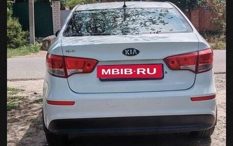 KIA Rio III рестайлинг, 2016 год, 880 000 рублей, 10 фотография