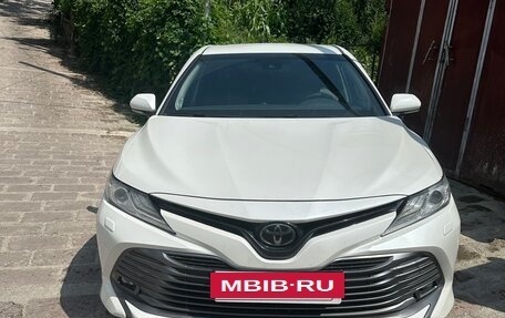 Toyota Camry, 2020 год, 3 130 000 рублей, 4 фотография