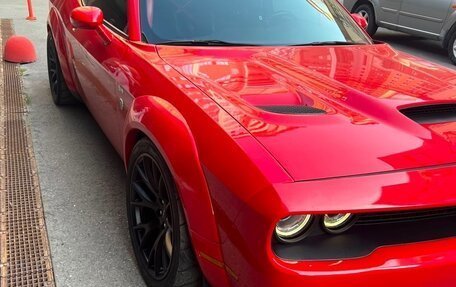 Dodge Challenger III рестайлинг 2, 2016 год, 6 000 000 рублей, 13 фотография