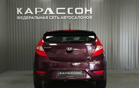 Hyundai Solaris II рестайлинг, 2012 год, 870 000 рублей, 4 фотография
