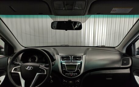 Hyundai Solaris II рестайлинг, 2012 год, 870 000 рублей, 8 фотография