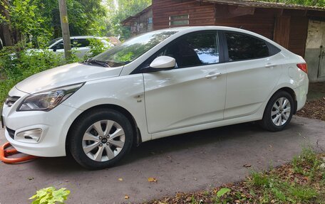 Hyundai Solaris II рестайлинг, 2016 год, 1 100 000 рублей, 10 фотография