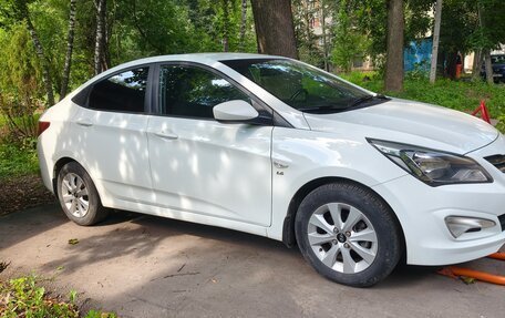 Hyundai Solaris II рестайлинг, 2016 год, 1 100 000 рублей, 4 фотография