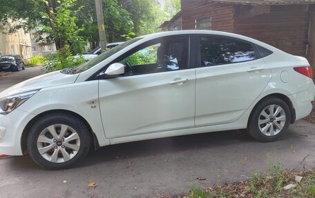 Hyundai Solaris II рестайлинг, 2016 год, 1 100 000 рублей, 9 фотография