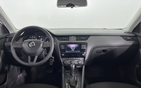 Skoda Octavia, 2018 год, 1 439 000 рублей, 14 фотография