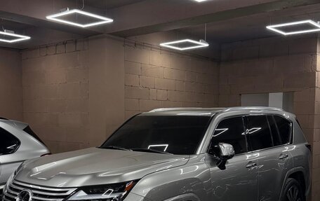Lexus LX, 2023 год, 13 700 000 рублей, 2 фотография