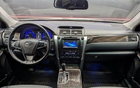 Toyota Camry, 2016 год, 1 550 000 рублей, 18 фотография