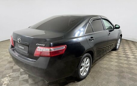 Toyota Camry, 2010 год, 830 000 рублей, 4 фотография