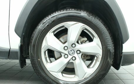 Toyota RAV4, 2020 год, 3 745 000 рублей, 6 фотография