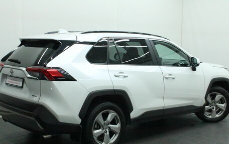 Toyota RAV4, 2020 год, 3 745 000 рублей, 3 фотография