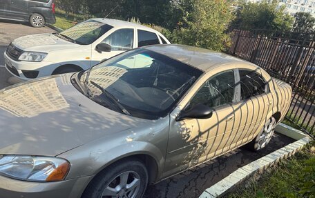 Dodge Stratus II, 2002 год, 195 000 рублей, 4 фотография