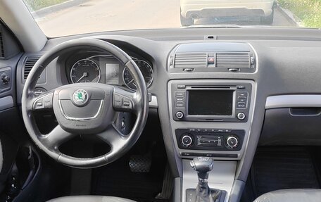 Skoda Octavia, 2011 год, 800 000 рублей, 11 фотография