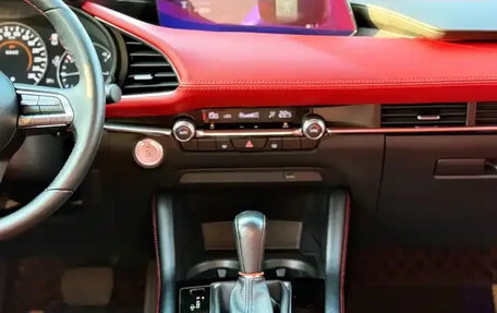 Mazda 3, 2021 год, 1 777 000 рублей, 16 фотография