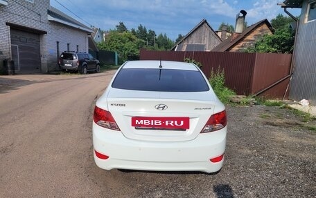 Hyundai Solaris II рестайлинг, 2014 год, 595 000 рублей, 2 фотография