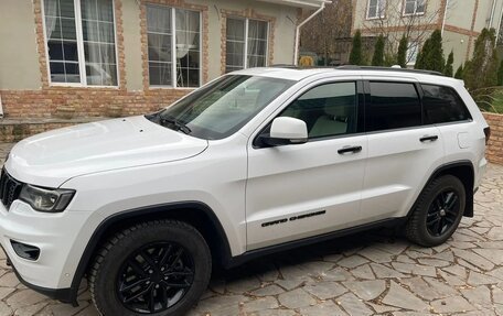 Jeep Grand Cherokee, 2017 год, 3 450 000 рублей, 14 фотография